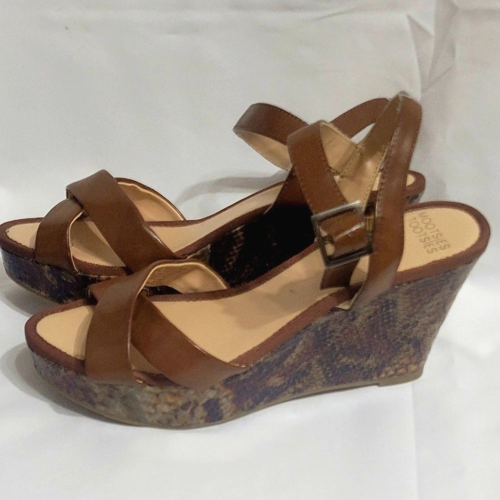 Mootsie Tootsies Lalita Platform Wedge Sandals